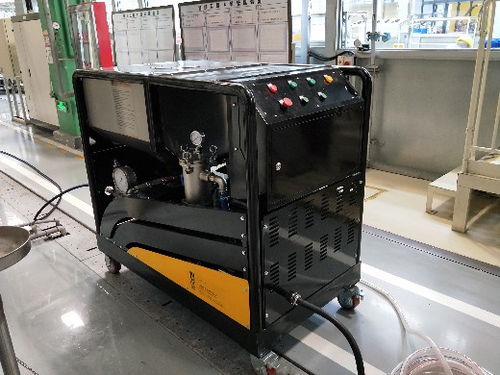 熱門高壓水清洗機量大從優(yōu),化工廠反應(yīng)釜清洗設(shè)備